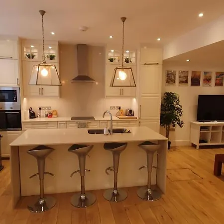 Luxury 2 Bed/Bath Apartment Next To Hyde Park London Exterior photo